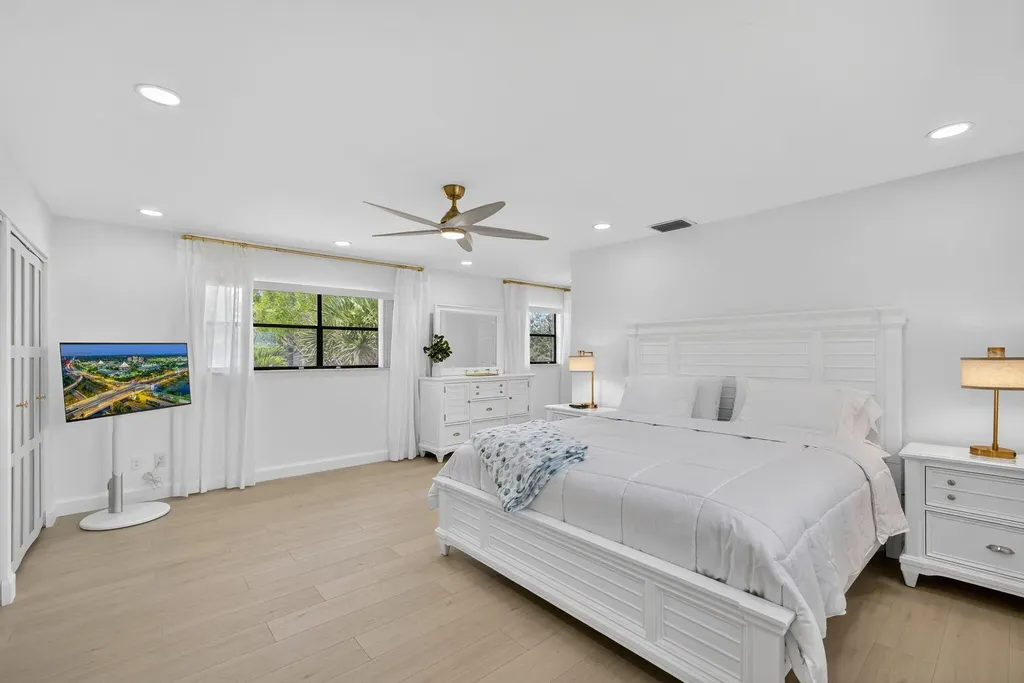 479 Prestwick Circle Palm Beach Gardens FL 33418
