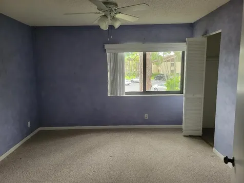 325 Knotty Pine Circle Greenacres FL 33463