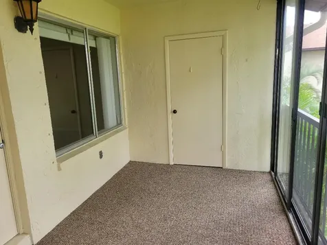 325 Knotty Pine Circle Greenacres FL 33463