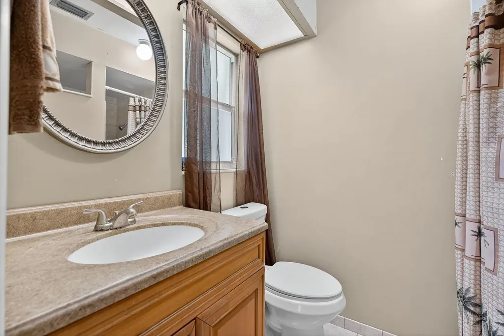 8011 45th Way N Palm Beach Gardens FL 33418