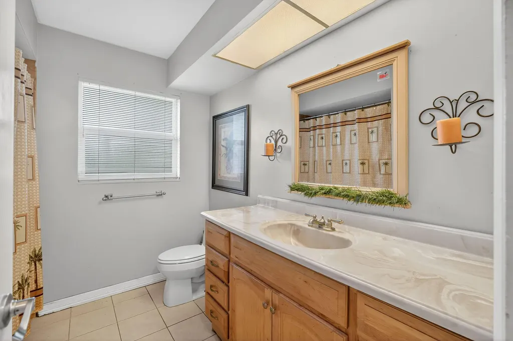 8011 45th Way N Palm Beach Gardens FL 33418