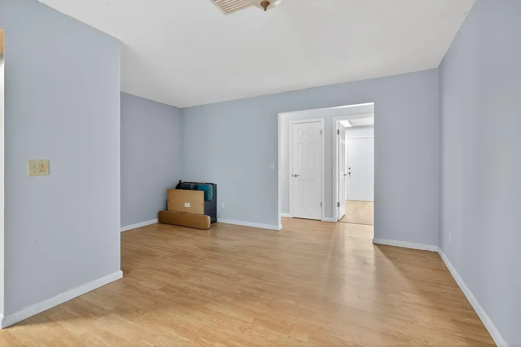 8011 45th Way N Palm Beach Gardens FL 33418