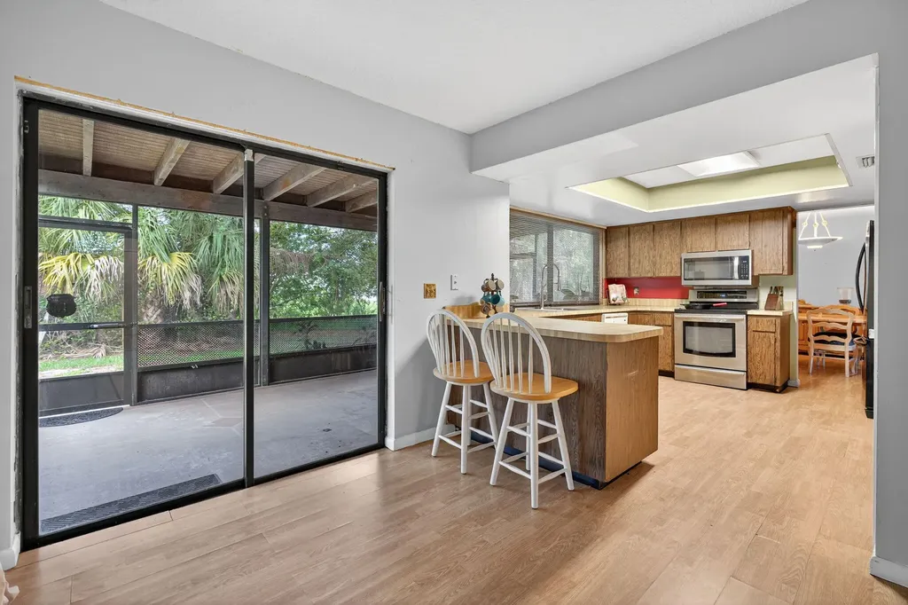 8011 45th Way N Palm Beach Gardens FL 33418