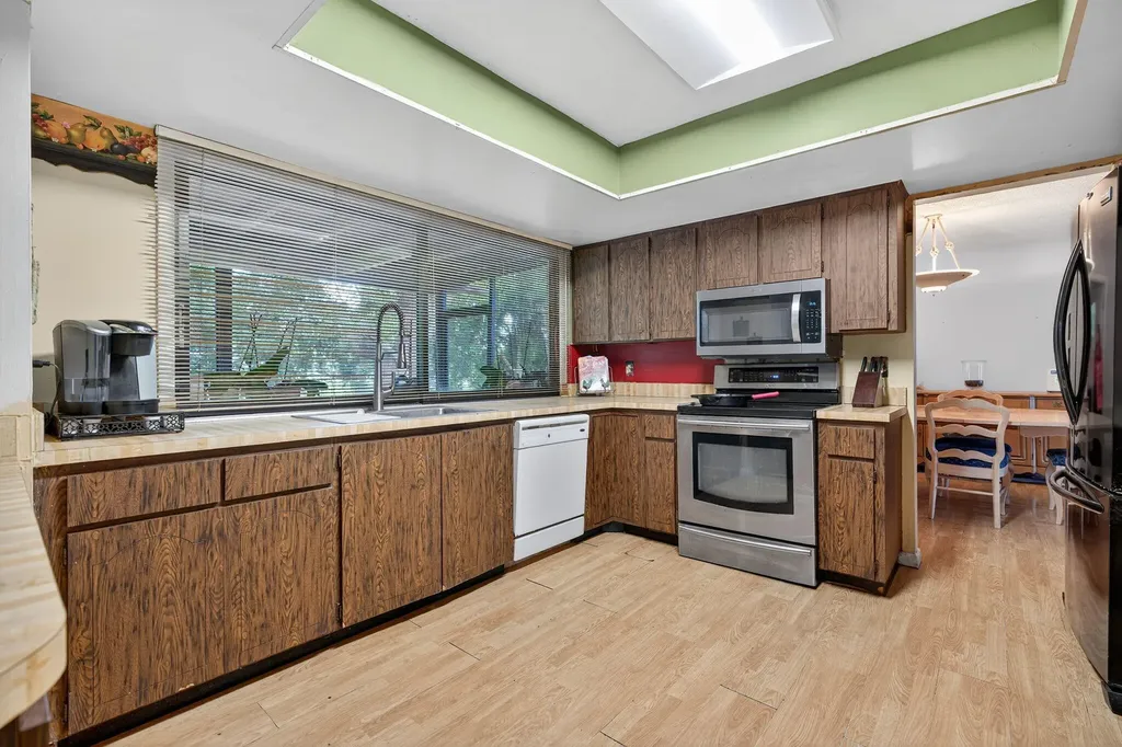8011 45th Way N Palm Beach Gardens FL 33418