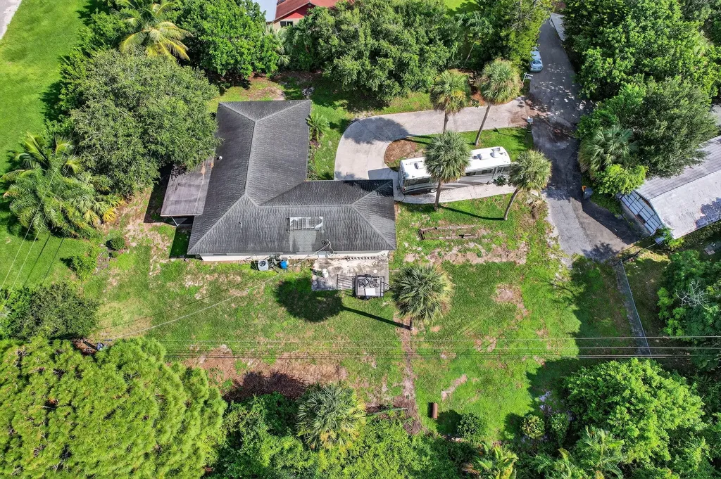 8011 45th Way N Palm Beach Gardens FL 33418