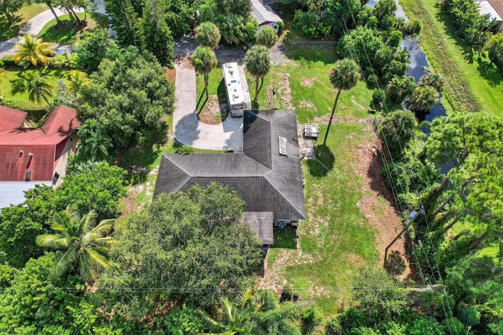 8011 45th Way N Palm Beach Gardens FL 33418