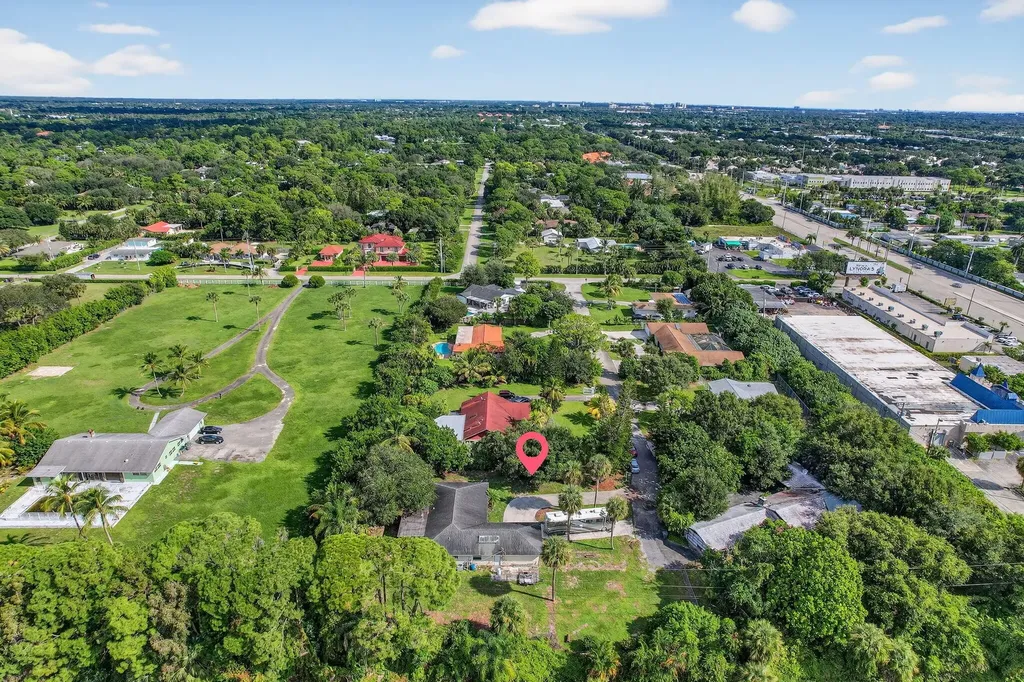 8011 45th Way N Palm Beach Gardens FL 33418