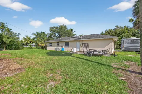 8011 45th Way N Palm Beach Gardens FL 33418