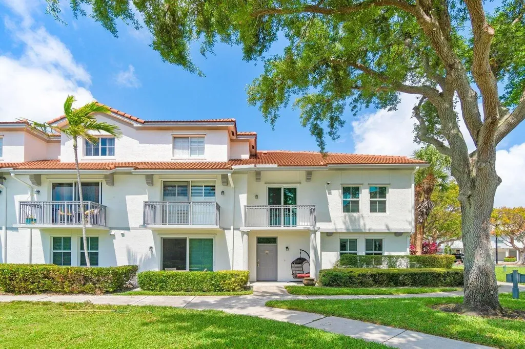 2040 Alta Meadows Lane Delray Beach FL 33444