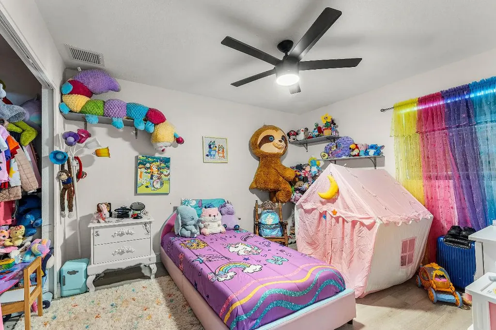 2907 Apalachee Road Palm Springs FL 33406