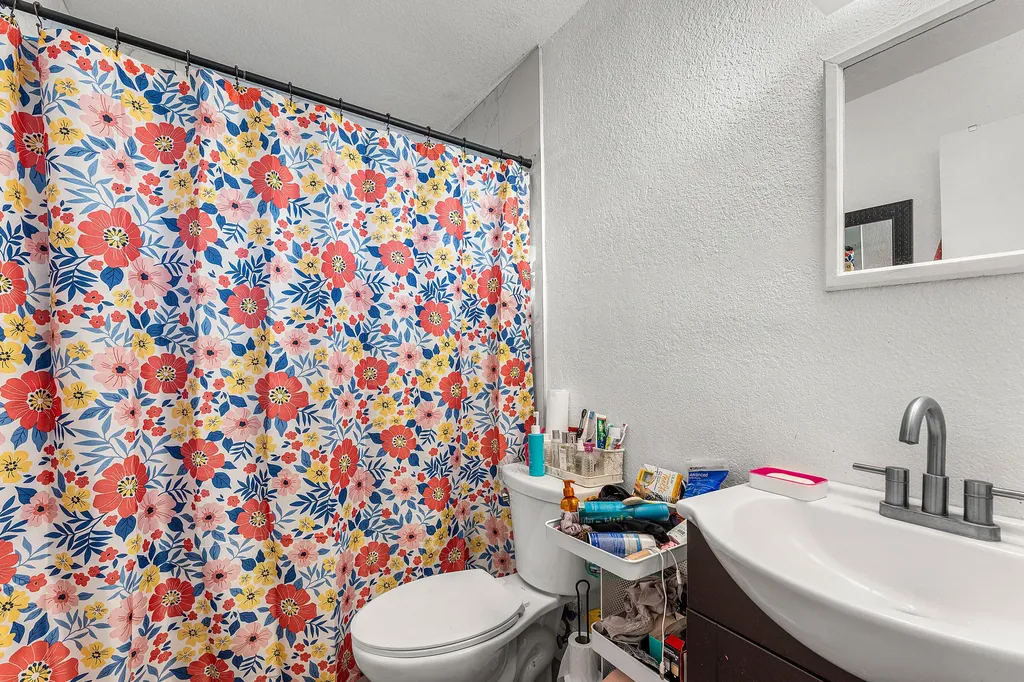 2907 Apalachee Road Palm Springs FL 33406