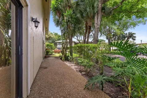 30 Westgate Lane Boynton Beach FL 33436