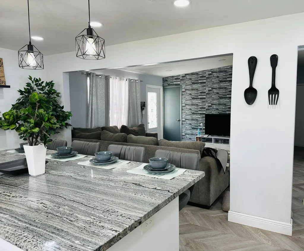 1865 W Chatham Road West Palm Beach FL 33415