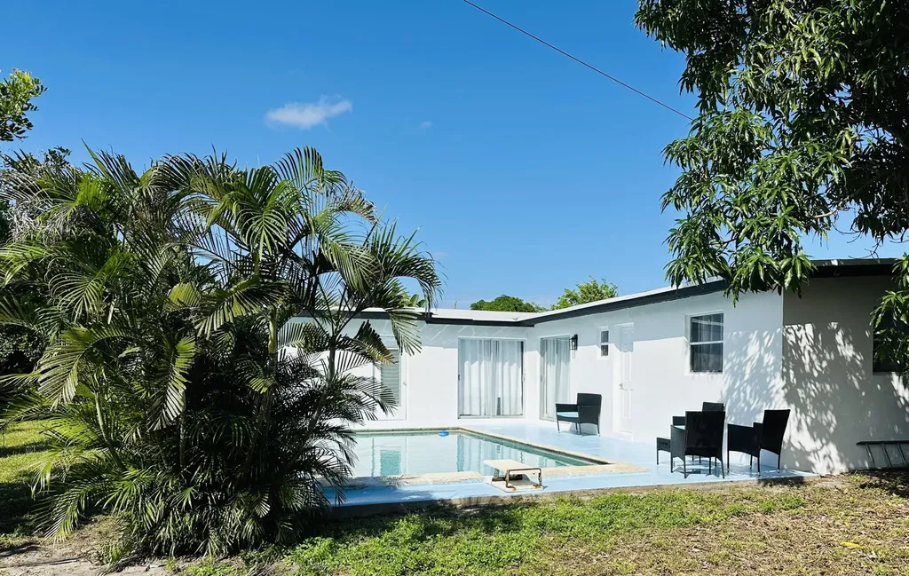 1865 W Chatham Road West Palm Beach FL 33415
