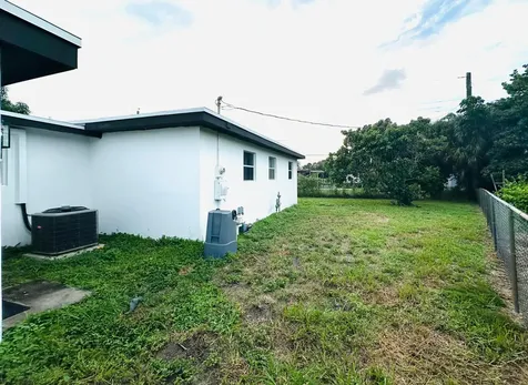 1865 W Chatham Road West Palm Beach FL 33415