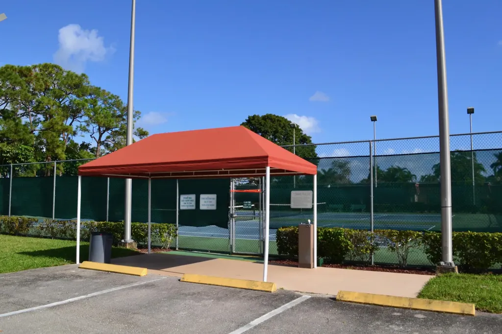 570 Laconia Circle Lake Worth FL 33467