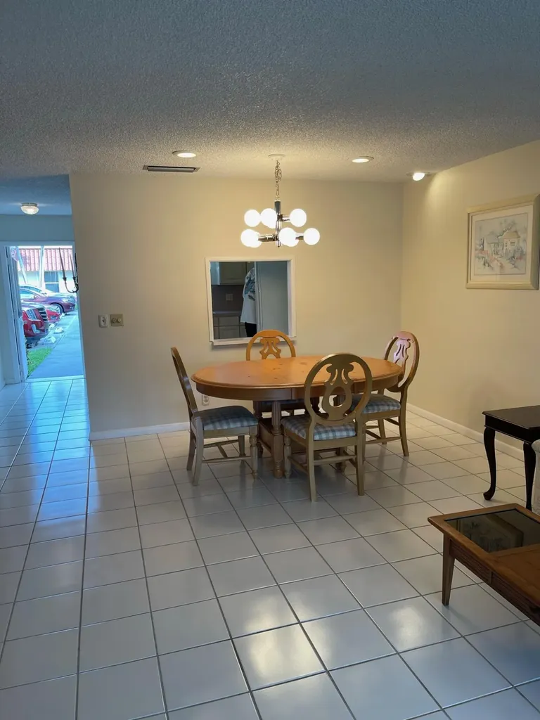570 Laconia Circle Lake Worth FL 33467