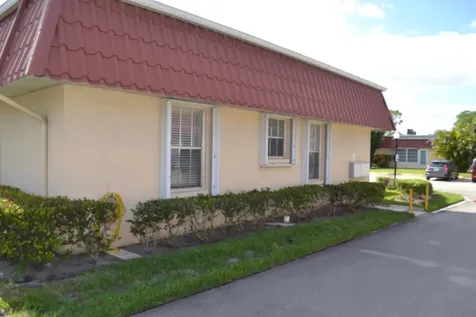 570 Laconia Circle Lake Worth FL 33467