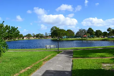 570 Laconia Circle Lake Worth FL 33467