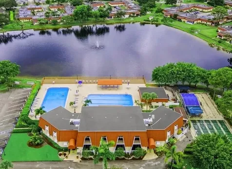 570 Laconia Circle Lake Worth FL 33467