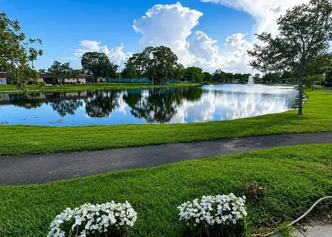 570 Laconia Circle Lake Worth FL 33467