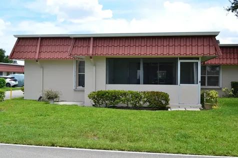 570 Laconia Circle Lake Worth FL 33467