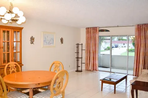 570 Laconia Circle Lake Worth FL 33467
