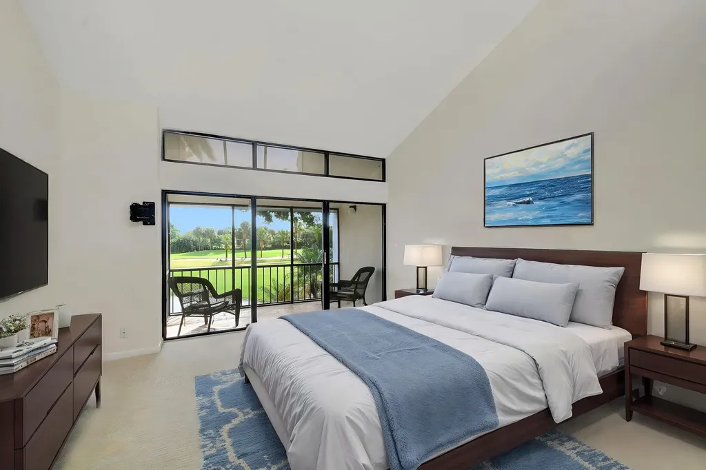 1906 Presidential Way West Palm Beach FL 33401