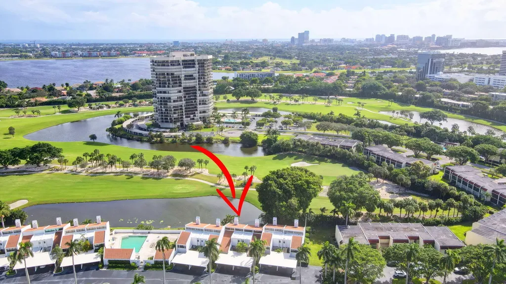 1906 Presidential Way West Palm Beach FL 33401