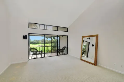 1906 Presidential Way West Palm Beach FL 33401