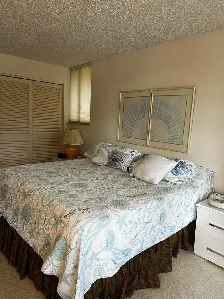 4702 Fountains Drive Lake Worth FL 33467