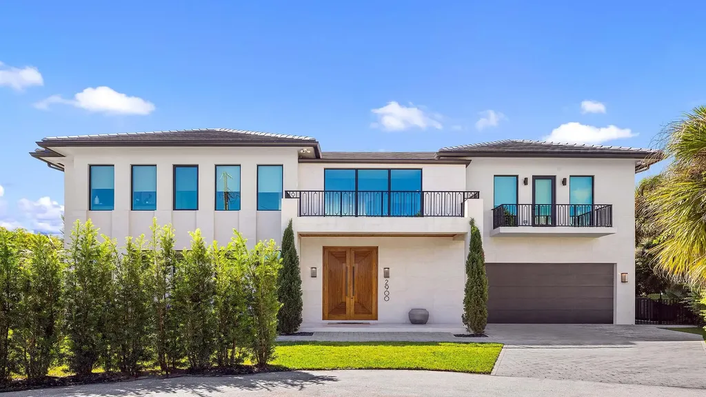 2900 NE 7th Drive Boca Raton FL 33431