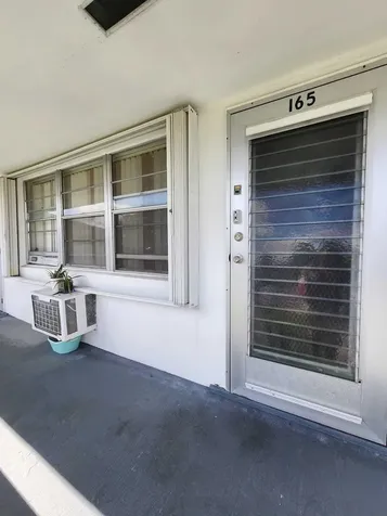 165 Camden G West Palm Beach FL 33417