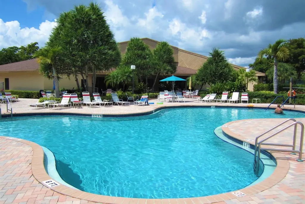 450 Egret Circle Delray Beach FL 33444