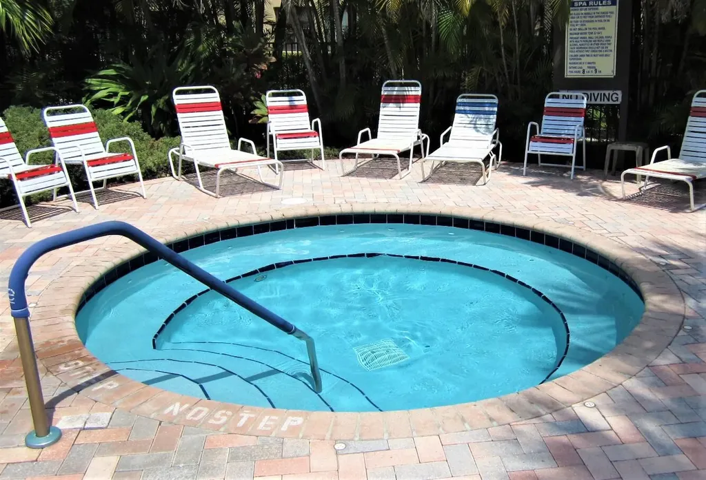 450 Egret Circle Delray Beach FL 33444
