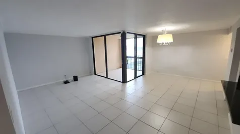 450 Egret Circle Delray Beach FL 33444