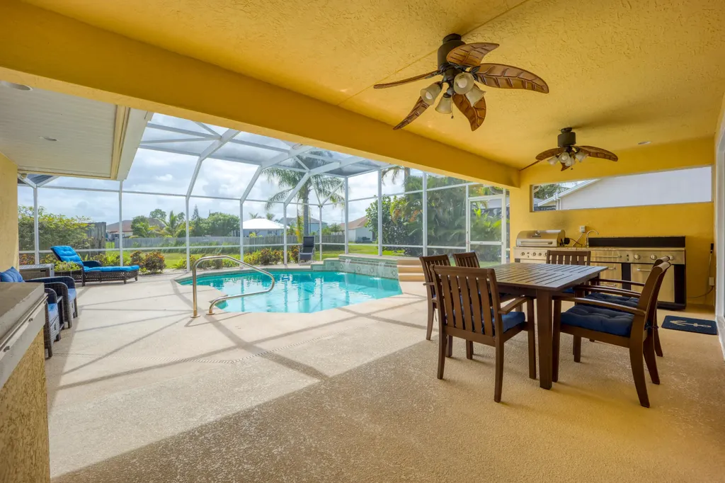 2620 SW Altamira Avenue Port St Lucie FL 34987