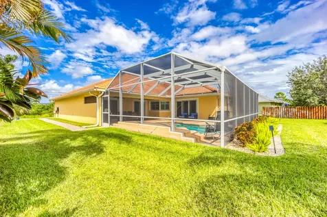 2620 SW Altamira Avenue Port St Lucie FL 34987