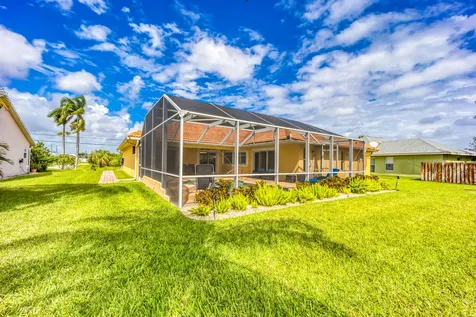 2620 SW Altamira Avenue Port St Lucie FL 34987