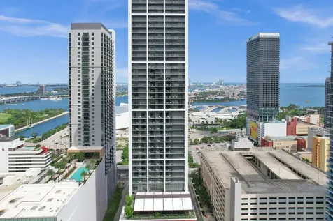 159 NE 6th Street Miami FL 33132