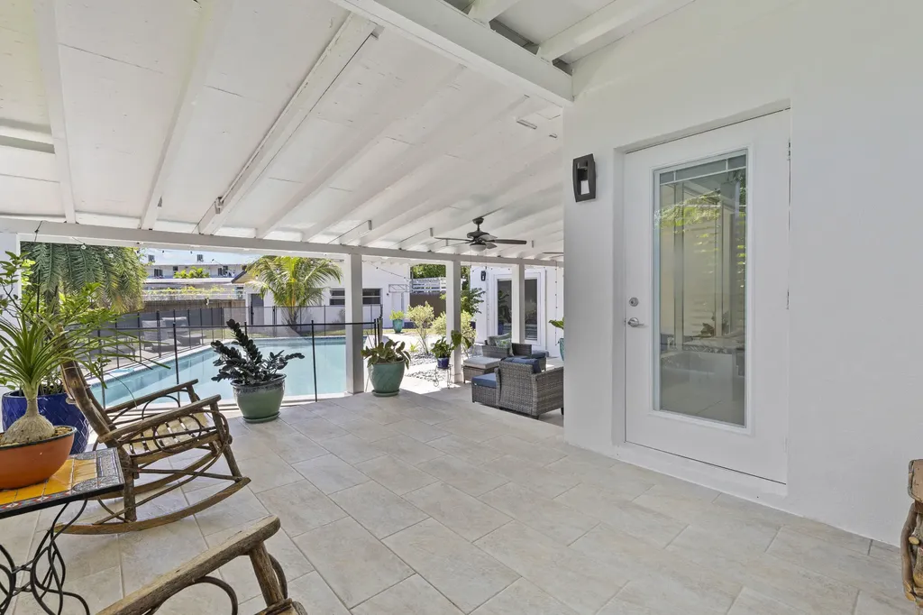 297 Minola Drive Miami Springs FL 33166