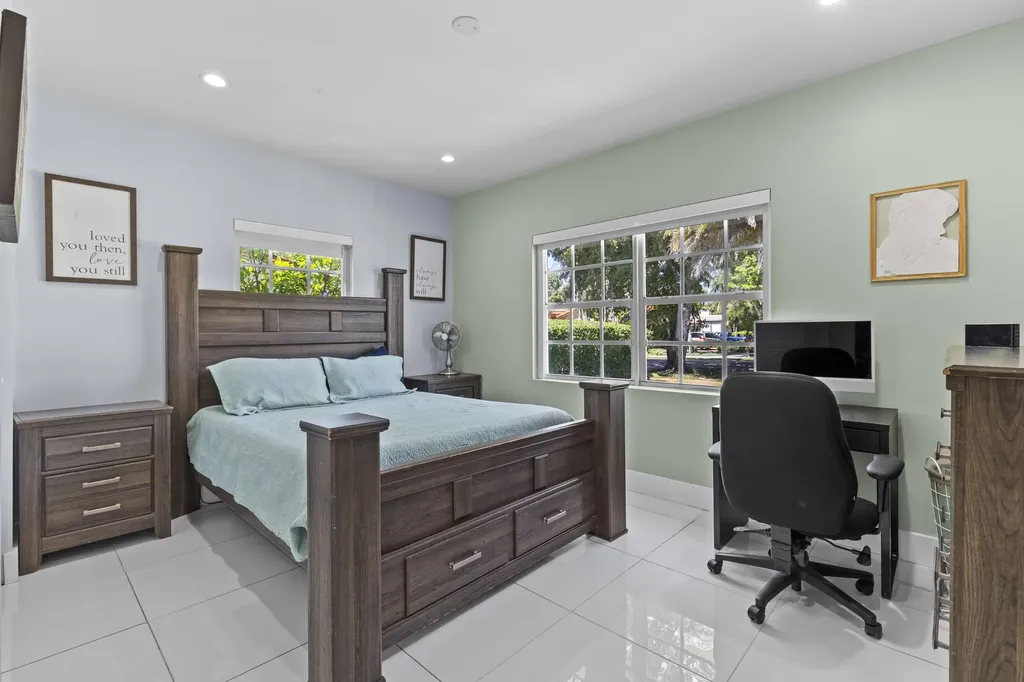 297 Minola Drive Miami Springs FL 33166