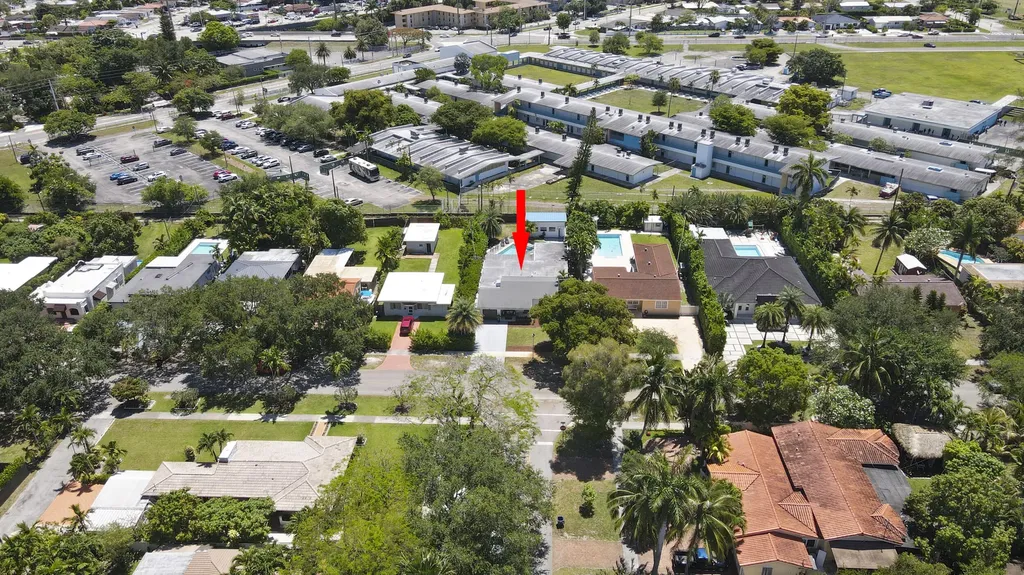 297 Minola Drive Miami Springs FL 33166