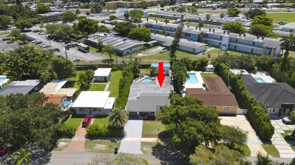 297 Minola Drive Miami Springs FL 33166