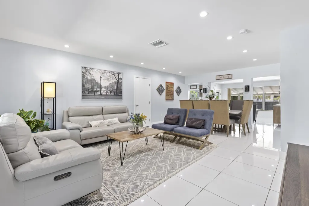 297 Minola Drive Miami Springs FL 33166