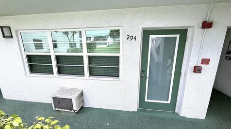 294 Farnham M Deerfield Beach FL 33442