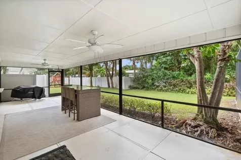 217 SE Oriole Avenue Stuart FL 34996