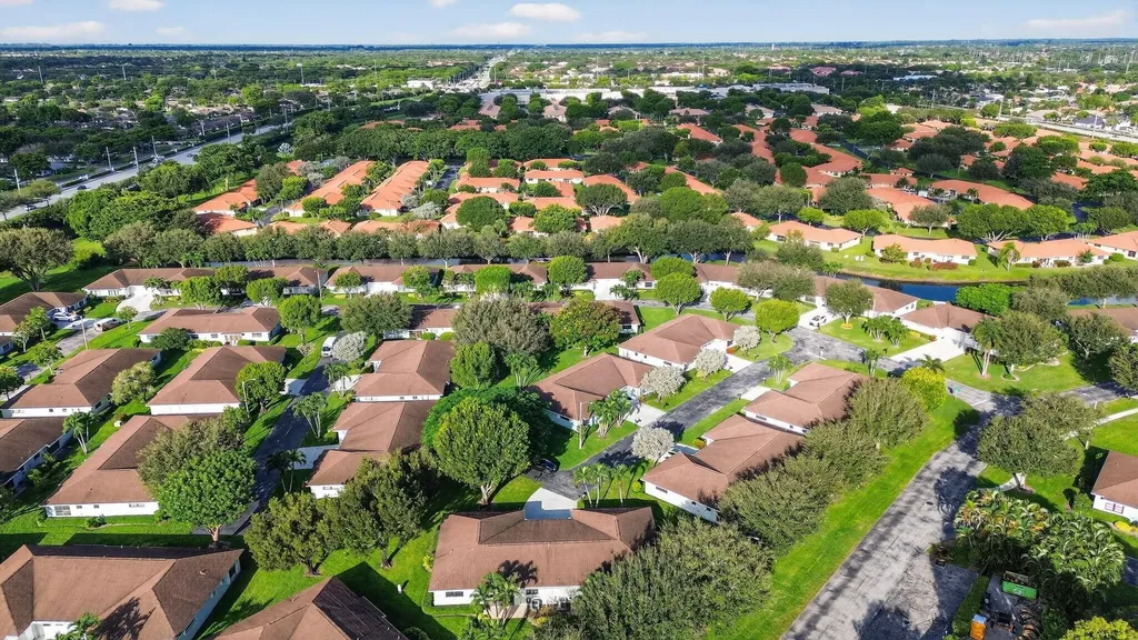 4355 Cedar Tree Place Boynton Beach FL 33436