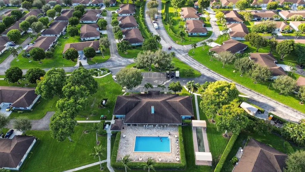 4355 Cedar Tree Place Boynton Beach FL 33436