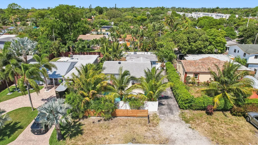 1631 N Andrews Square Fort Lauderdale FL 33311